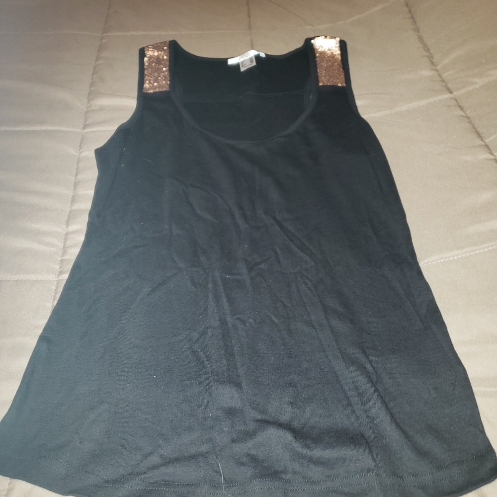 Lot of 2 venus tanks xl